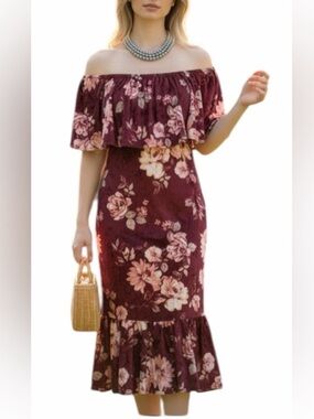 NEW•2X•RED VELVET FLORAL CICI DRESS